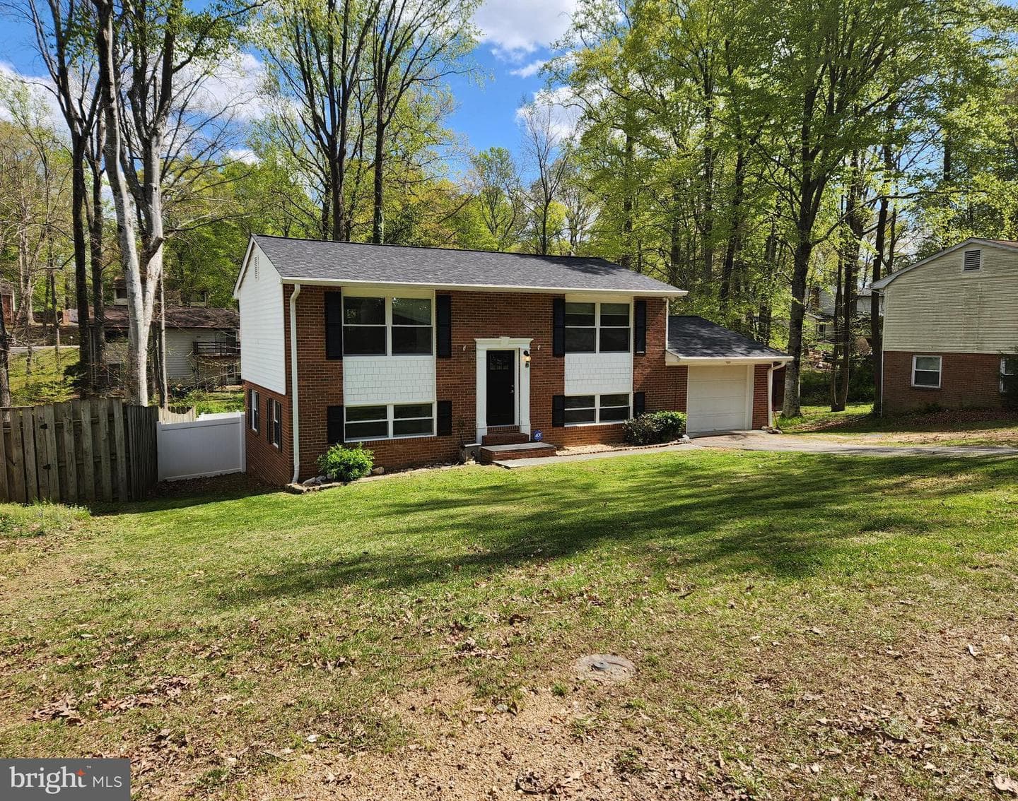 10703 Redbird Lane photo 2