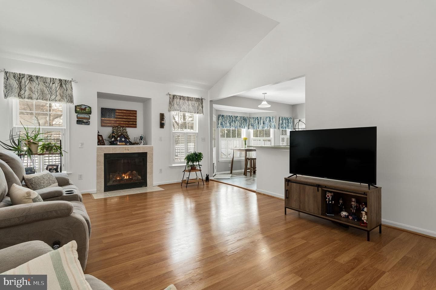 8 Noel Drive photo 4