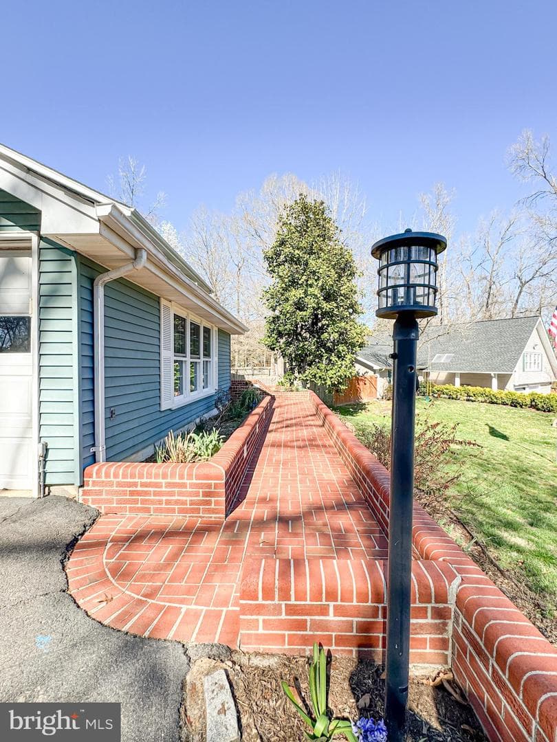 5 Pond Circle photo 22