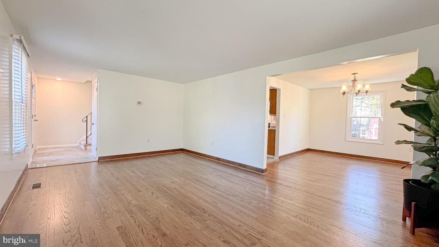 5 Pond Circle photo 6