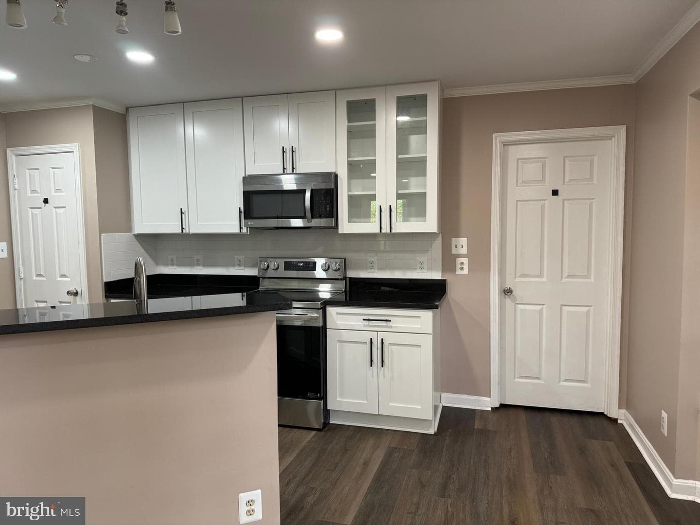 4304 Wickham Court photo 14