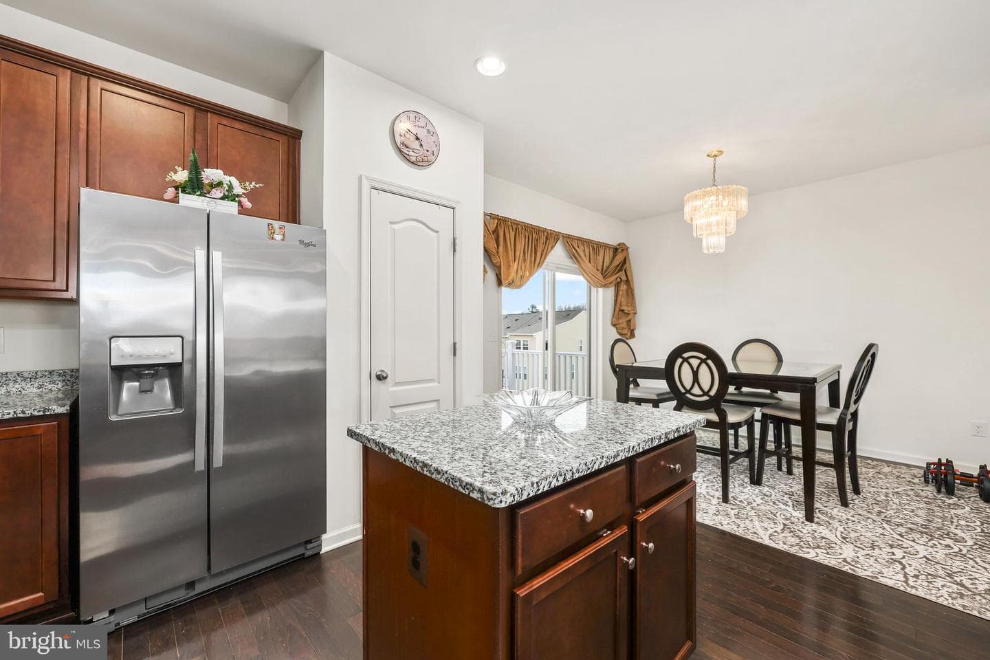 4811 Hicks Drive photo 9
