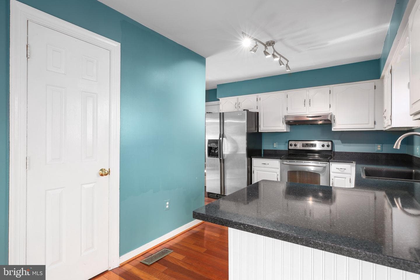 11301 Beauclaire Boulevard photo 10