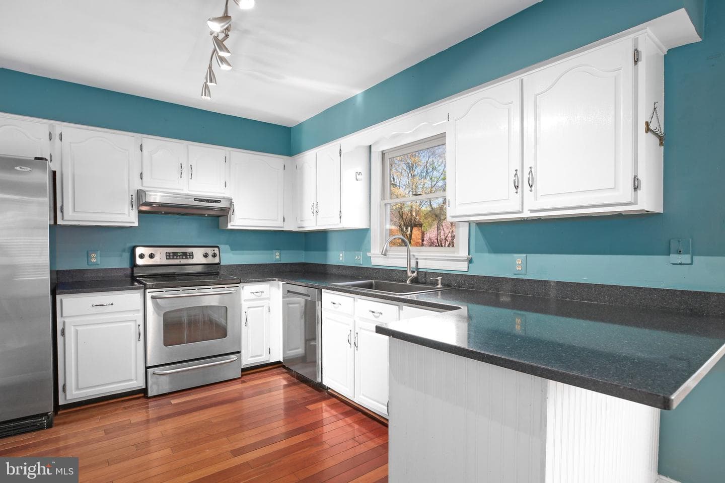 11301 Beauclaire Boulevard photo 12