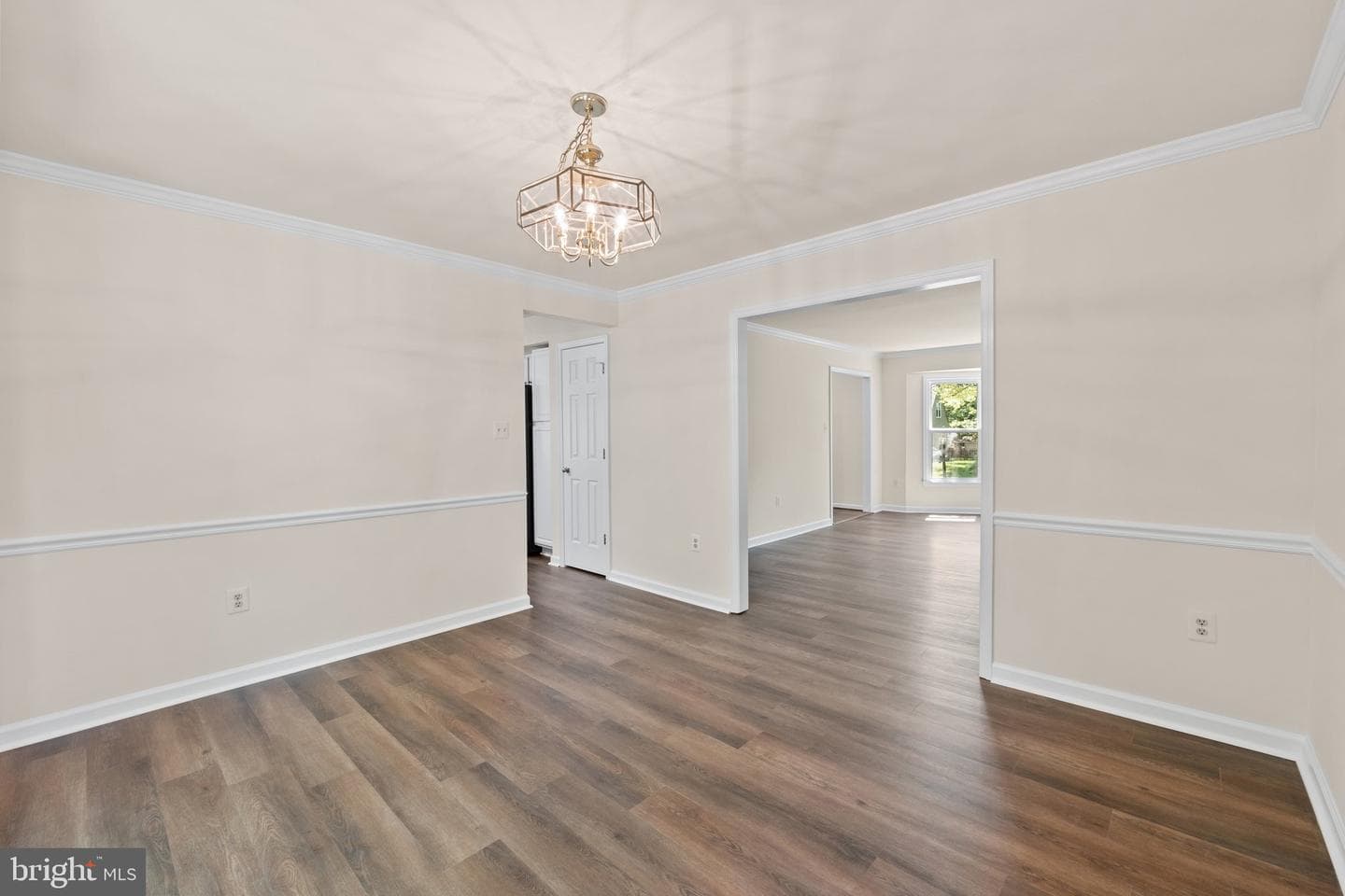 5015 Brookshire Court E photo 14