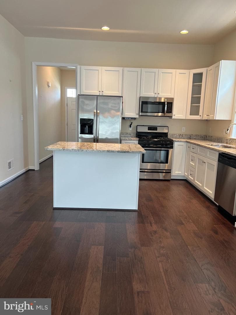 5716 Spring Arbor Circle photo 3