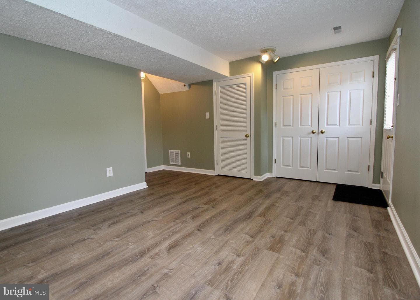 9600 Becker Court photo 12