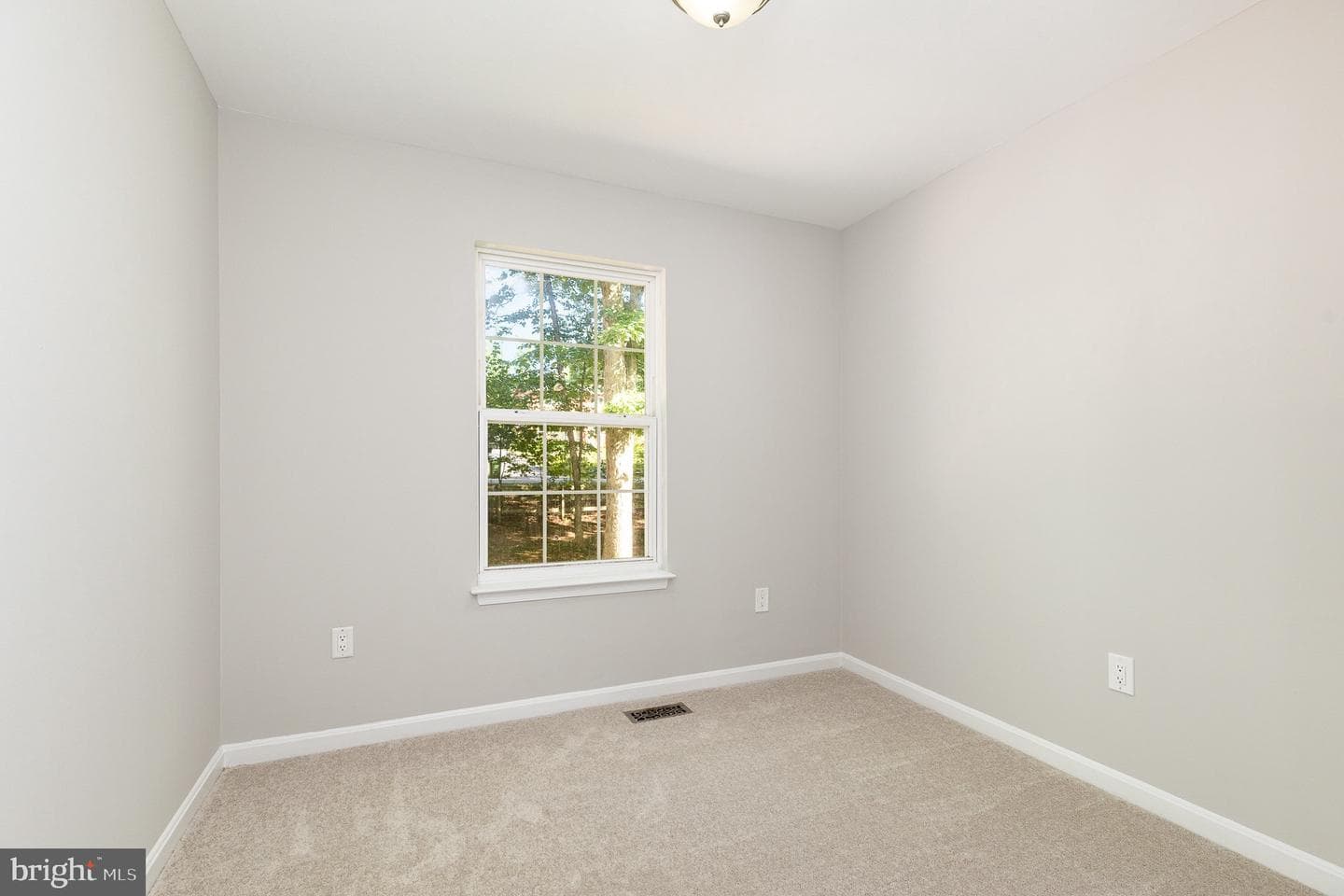 7001 Aspen Lane photo 31