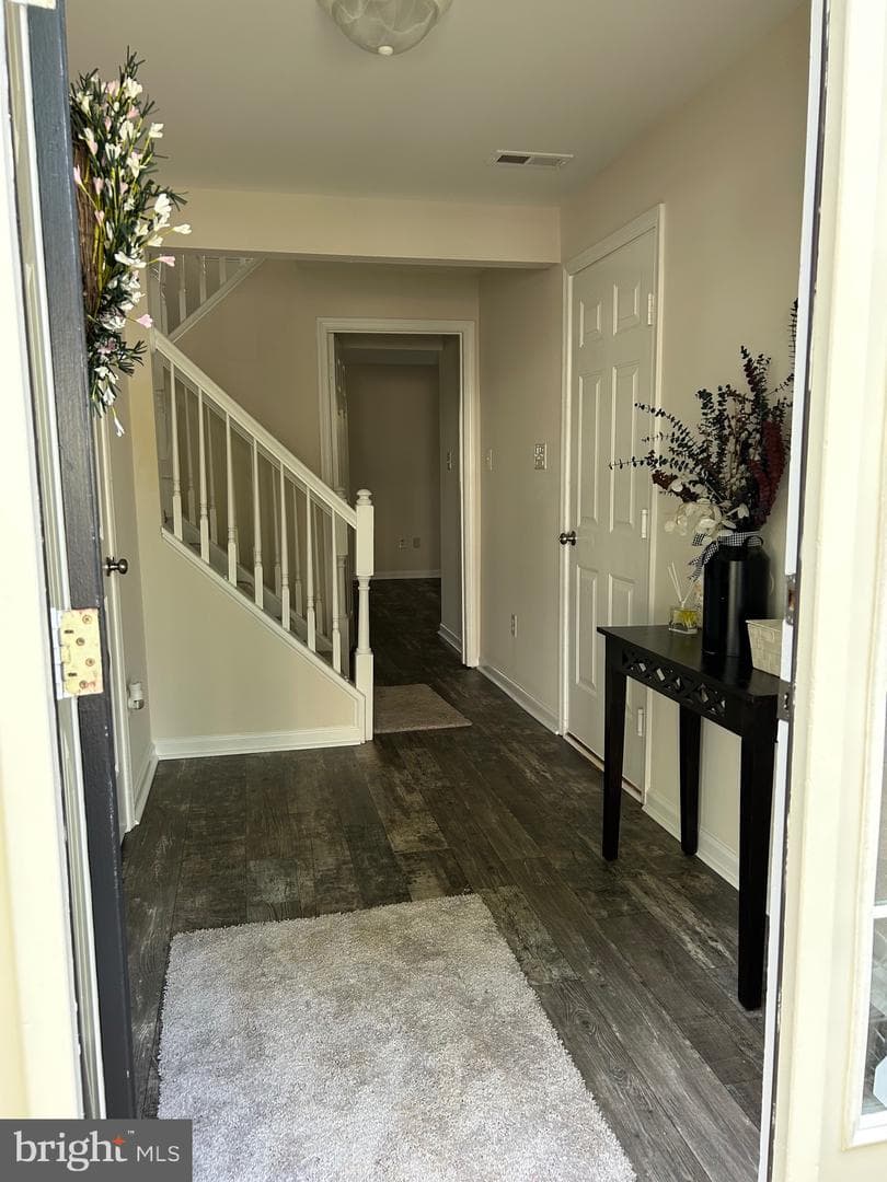 9821 Bartley Court photo 3