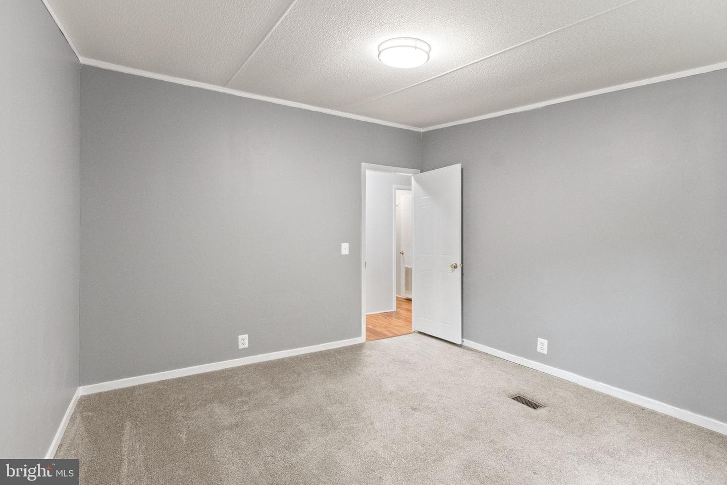 12805 W Catharpin Road photo 22
