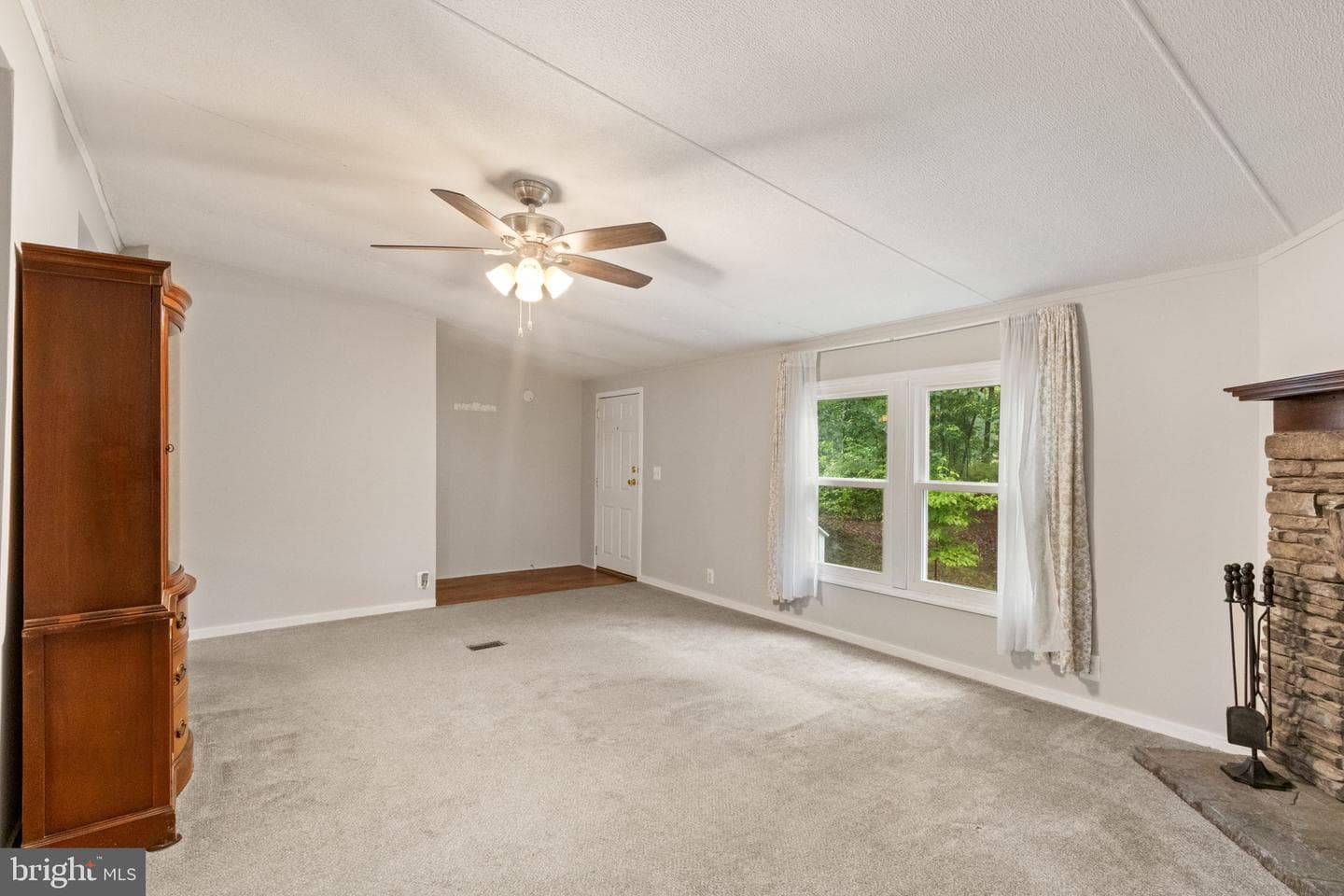 12805 W Catharpin Road photo 4