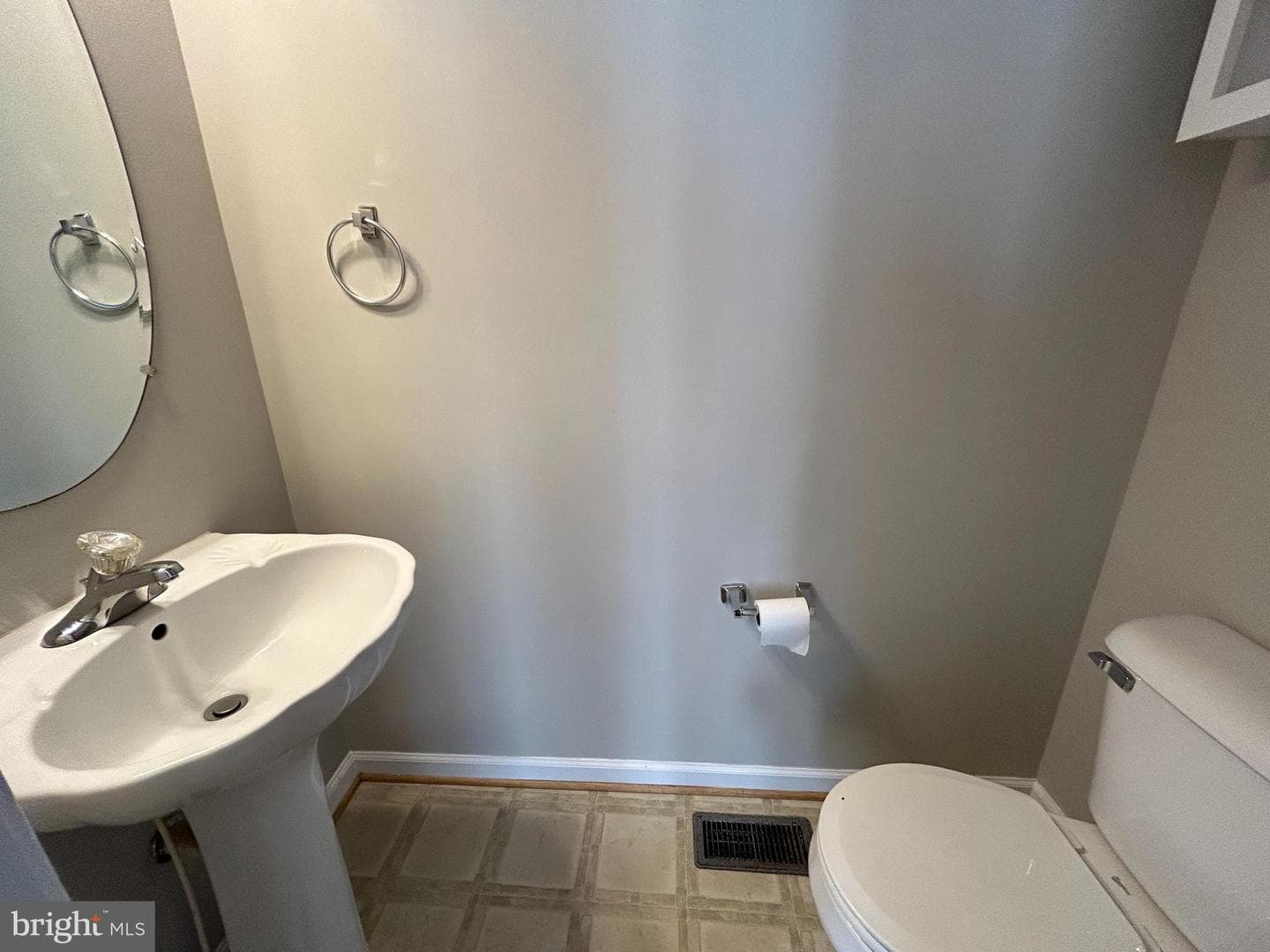 4213 Normandy Court photo 5