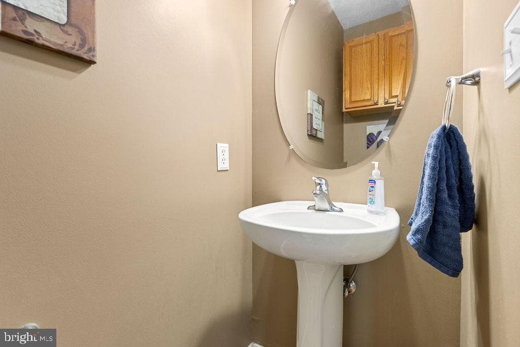 12407 Salient Lane photo 12