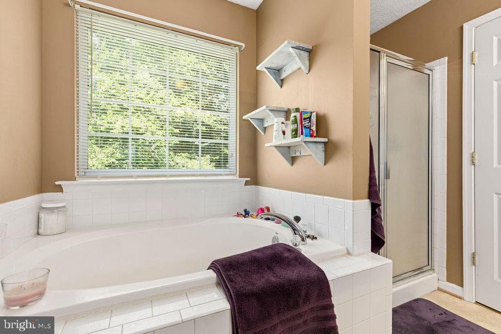 12407 Salient Lane photo 23
