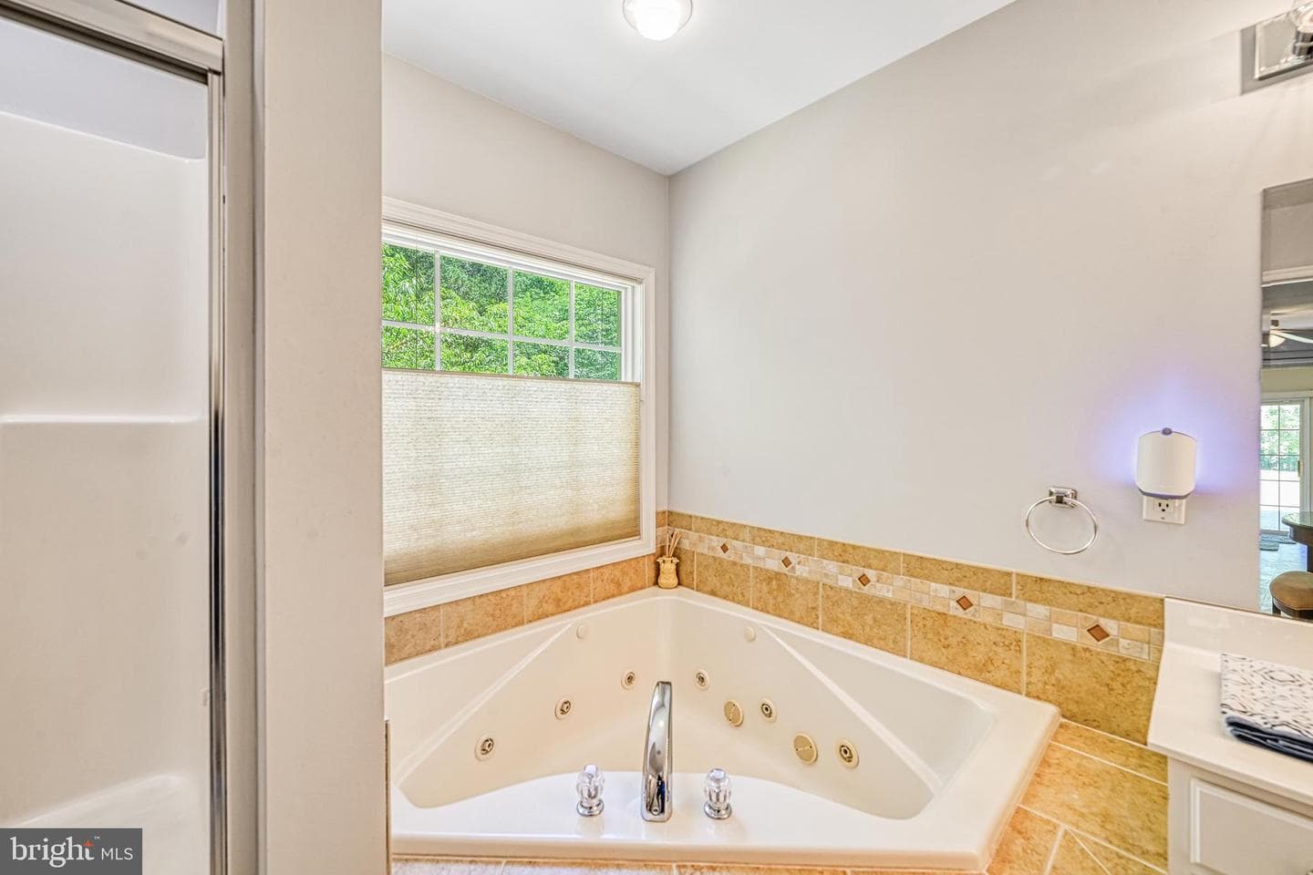 2406 Valentine Drive photo 33