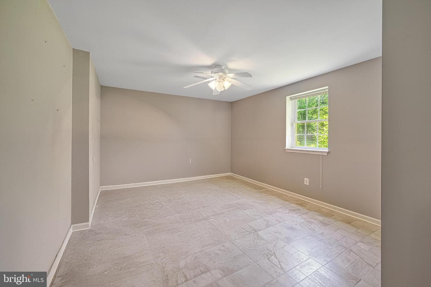 2406 Valentine Drive photo 47