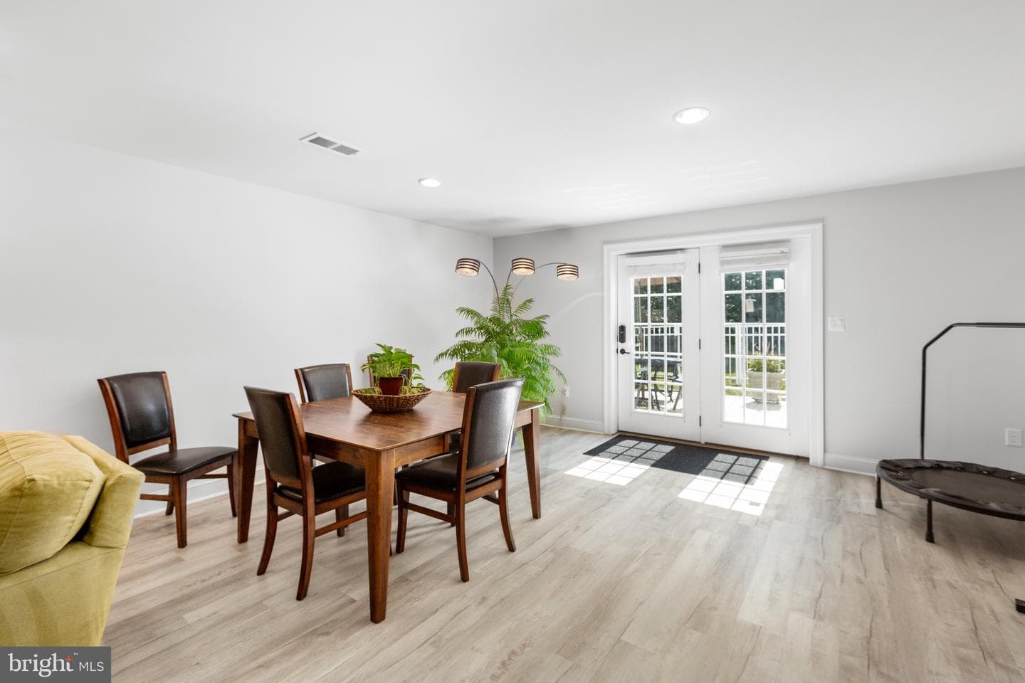 9828 Balls Bluff Drive photo 46