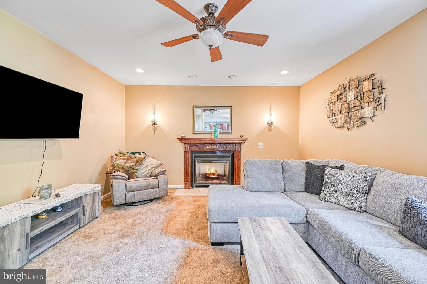 7830 Alsop Way photo 23