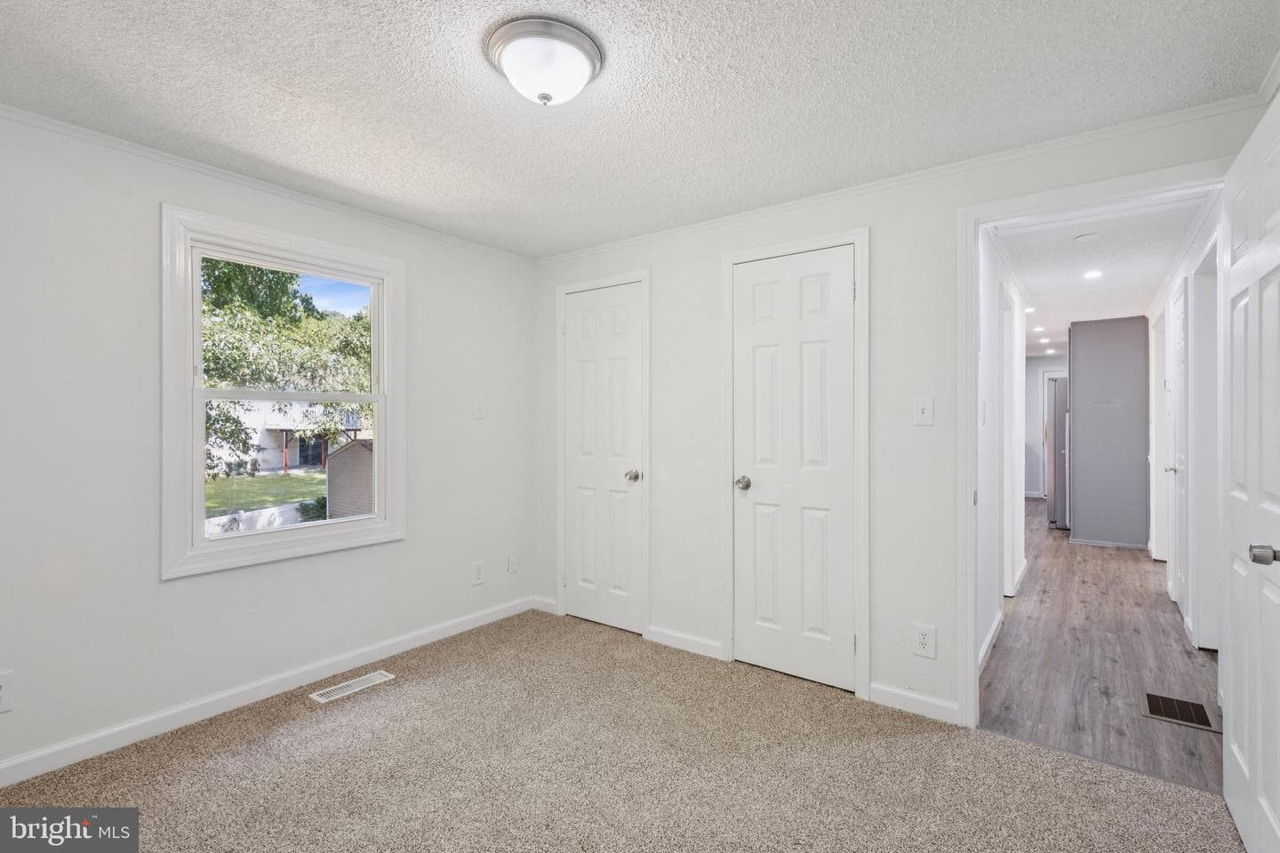 6035 Loriella Park Drive photo 9