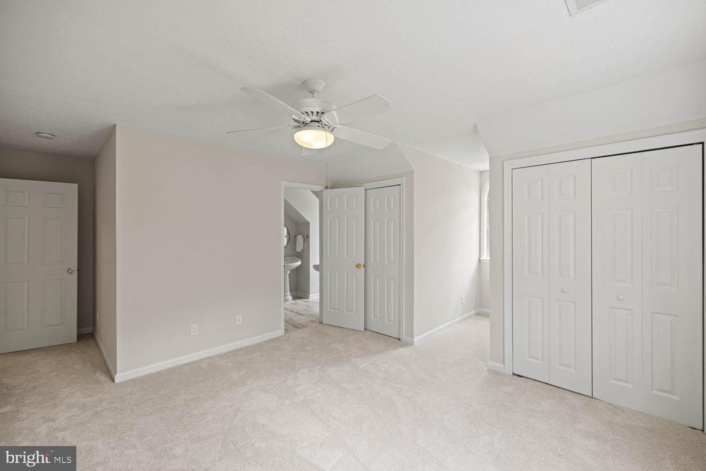 8801 Boulevard Of The Generals photo 51