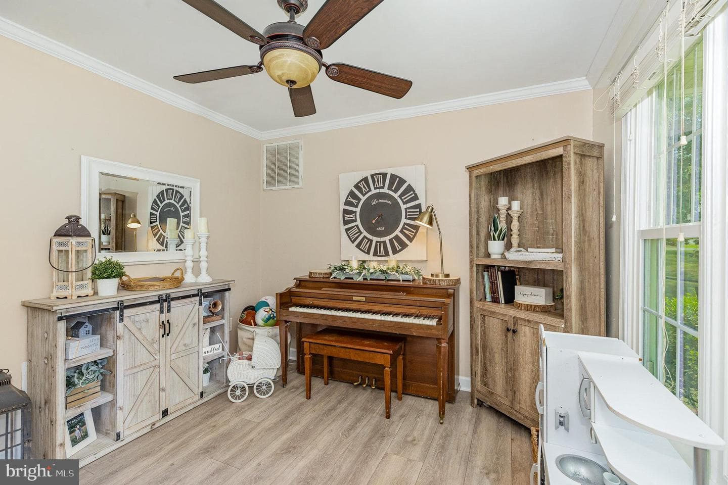 4511 Cornwall Court photo 12