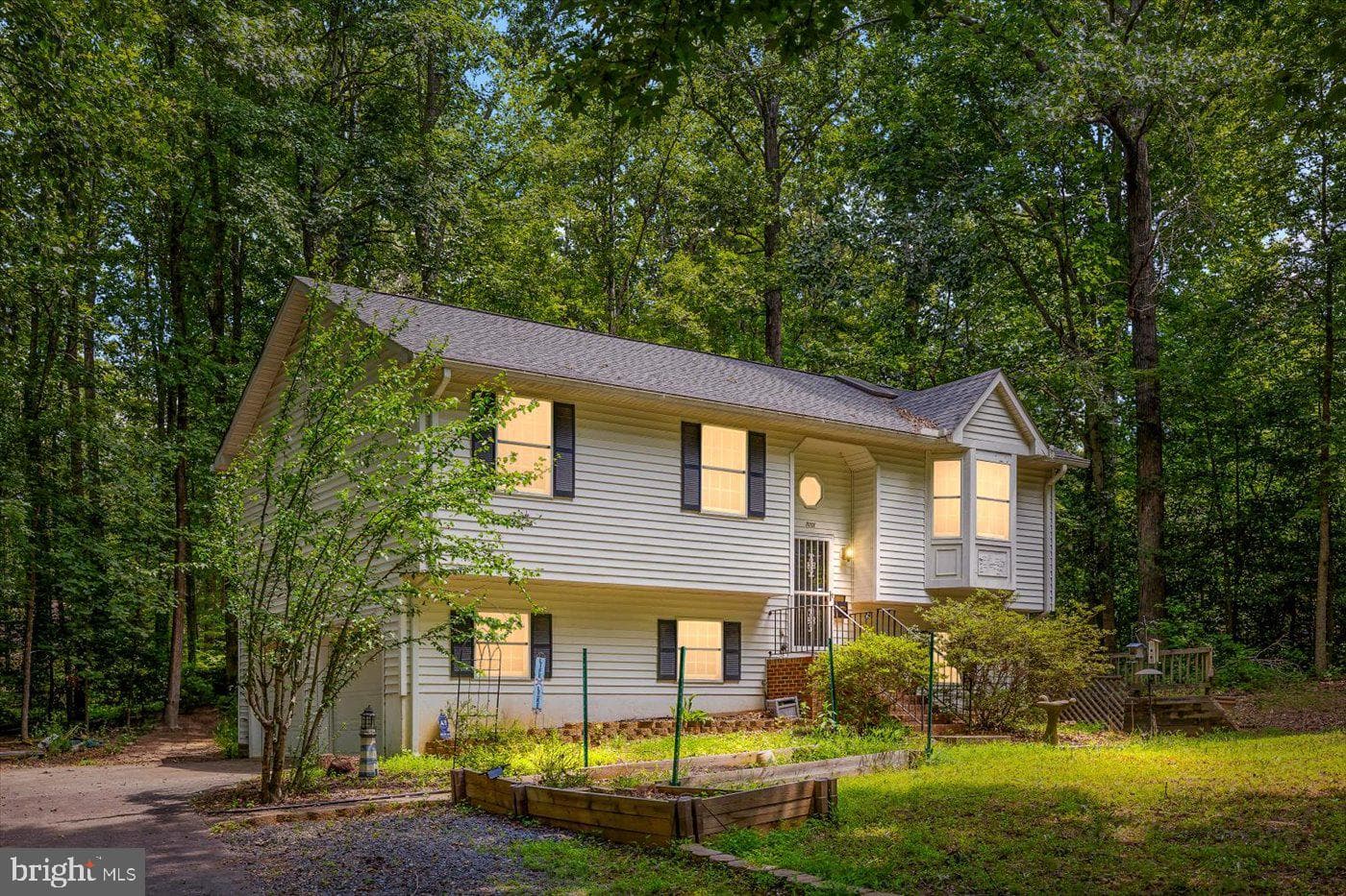 11701 Berry Lane photo 1