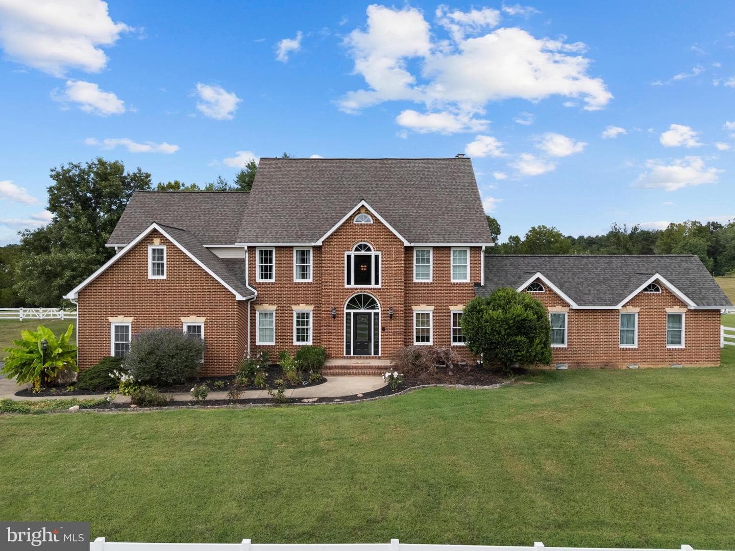 7330 Snow Hill Drive photo 3