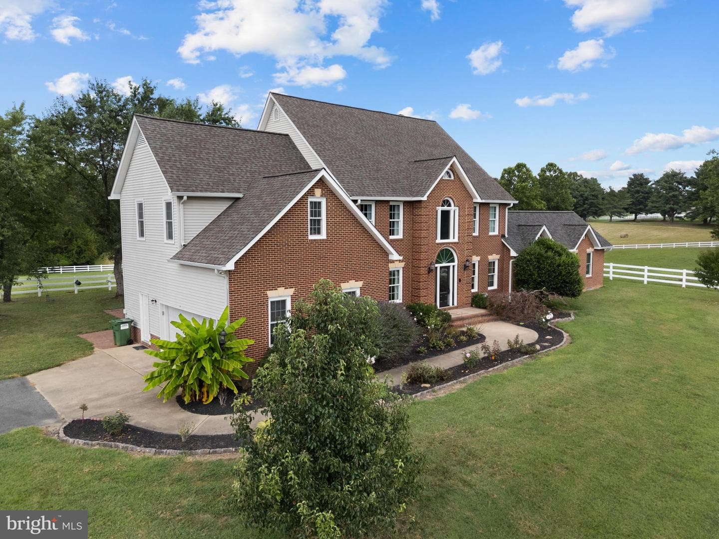 7330 Snow Hill Drive photo 4