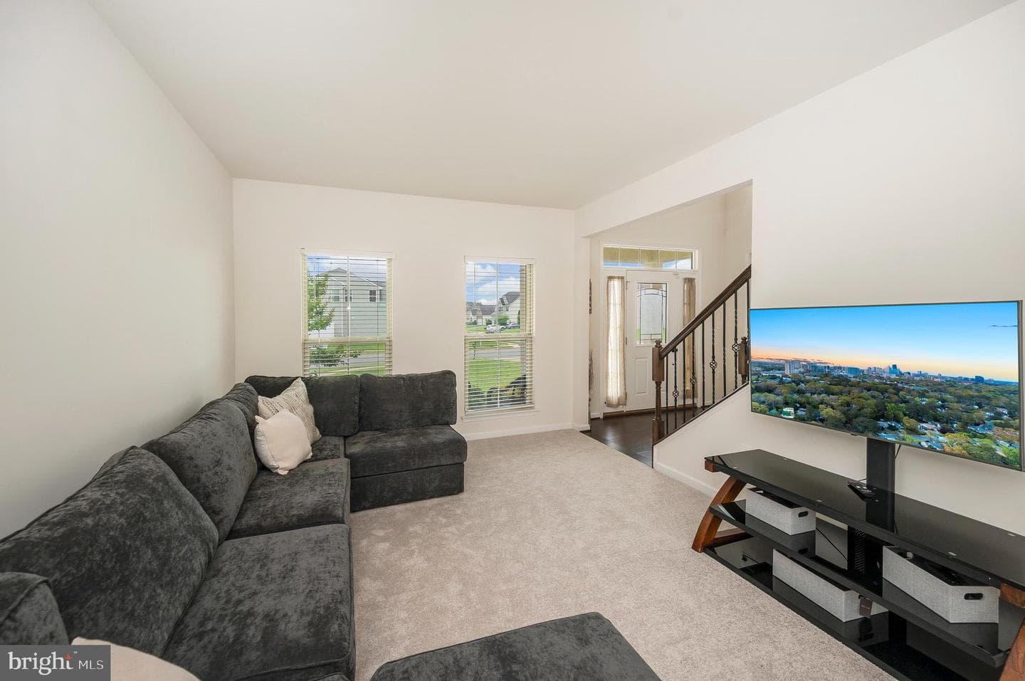 10512 Napoleon Street photo 11