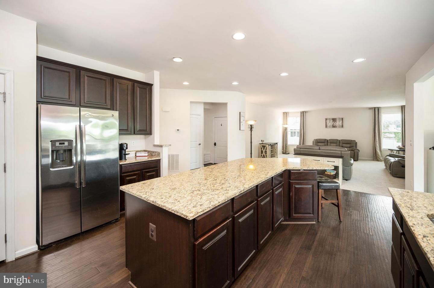 10512 Napoleon Street photo 23