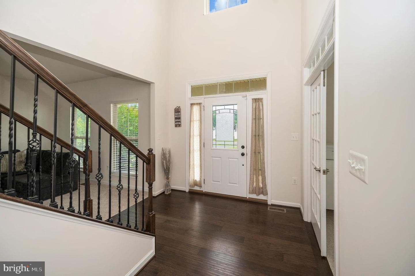 10512 Napoleon Street photo 7