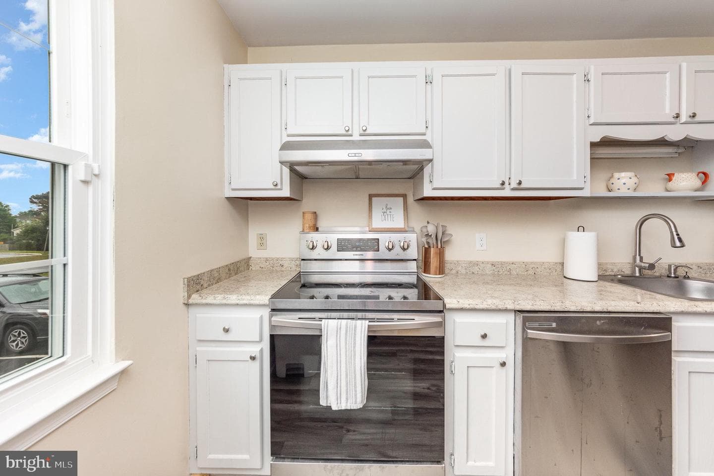 2209 Hamway Drive photo 9