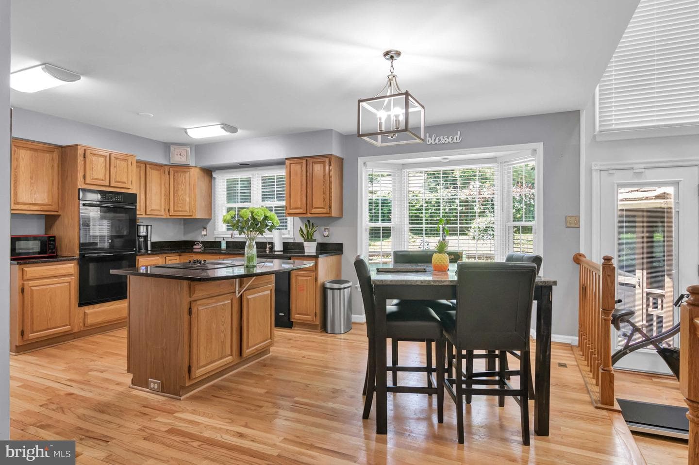 10404 Amherst Circle photo 56