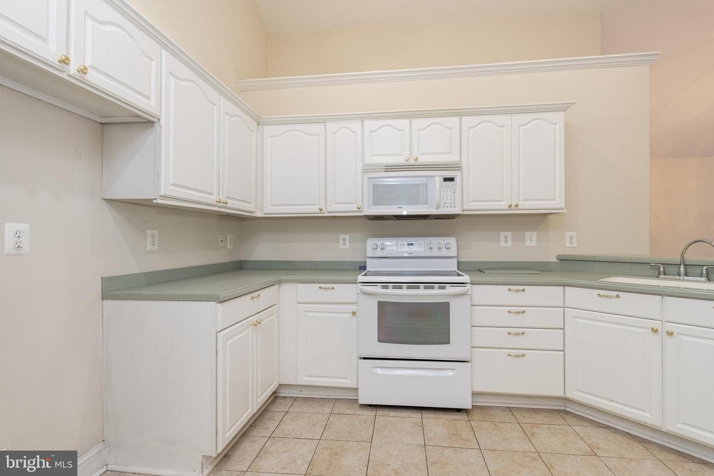 6255 Autumn Leaf Drive photo 11