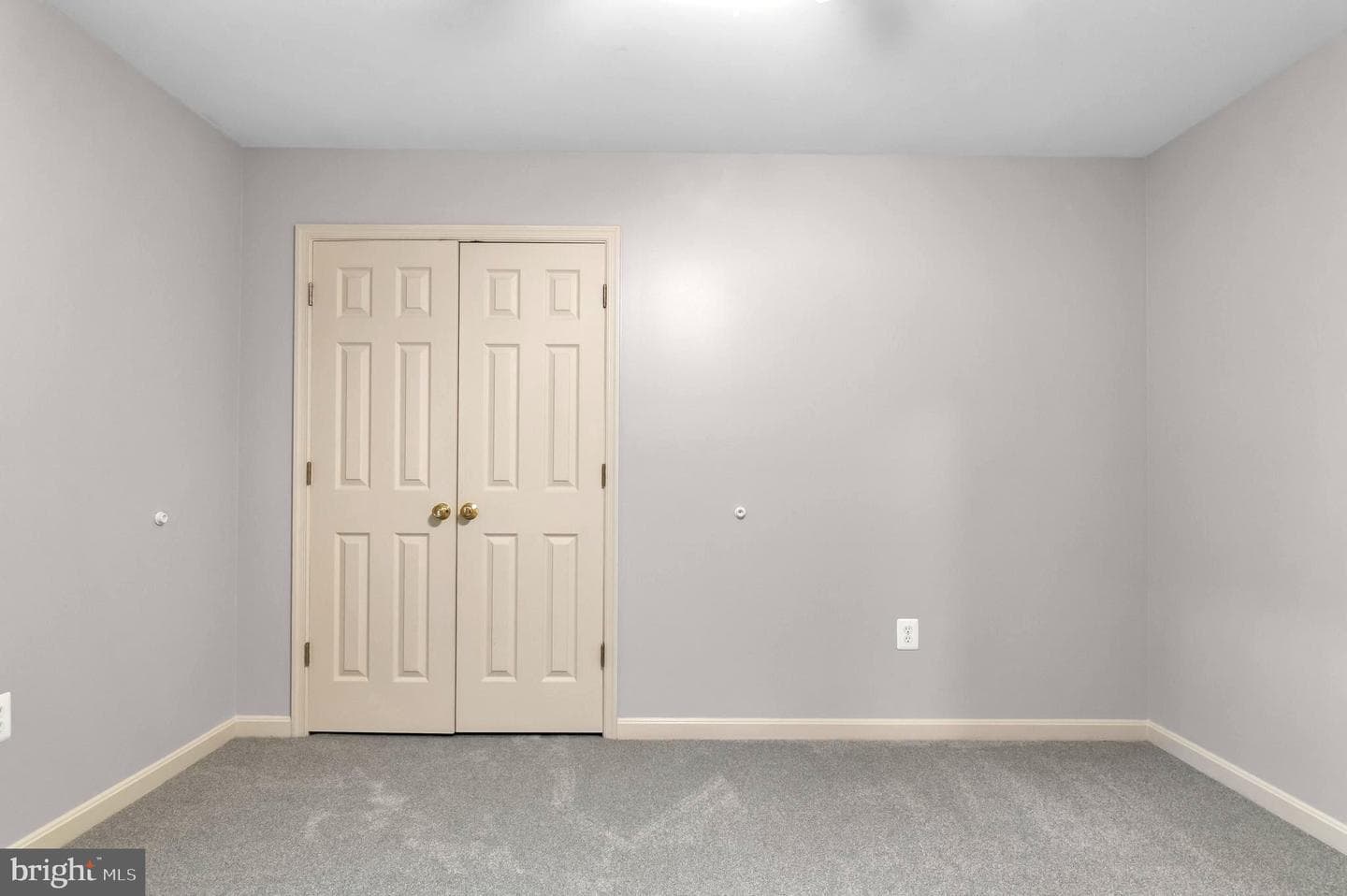 9400 America Lane photo 31