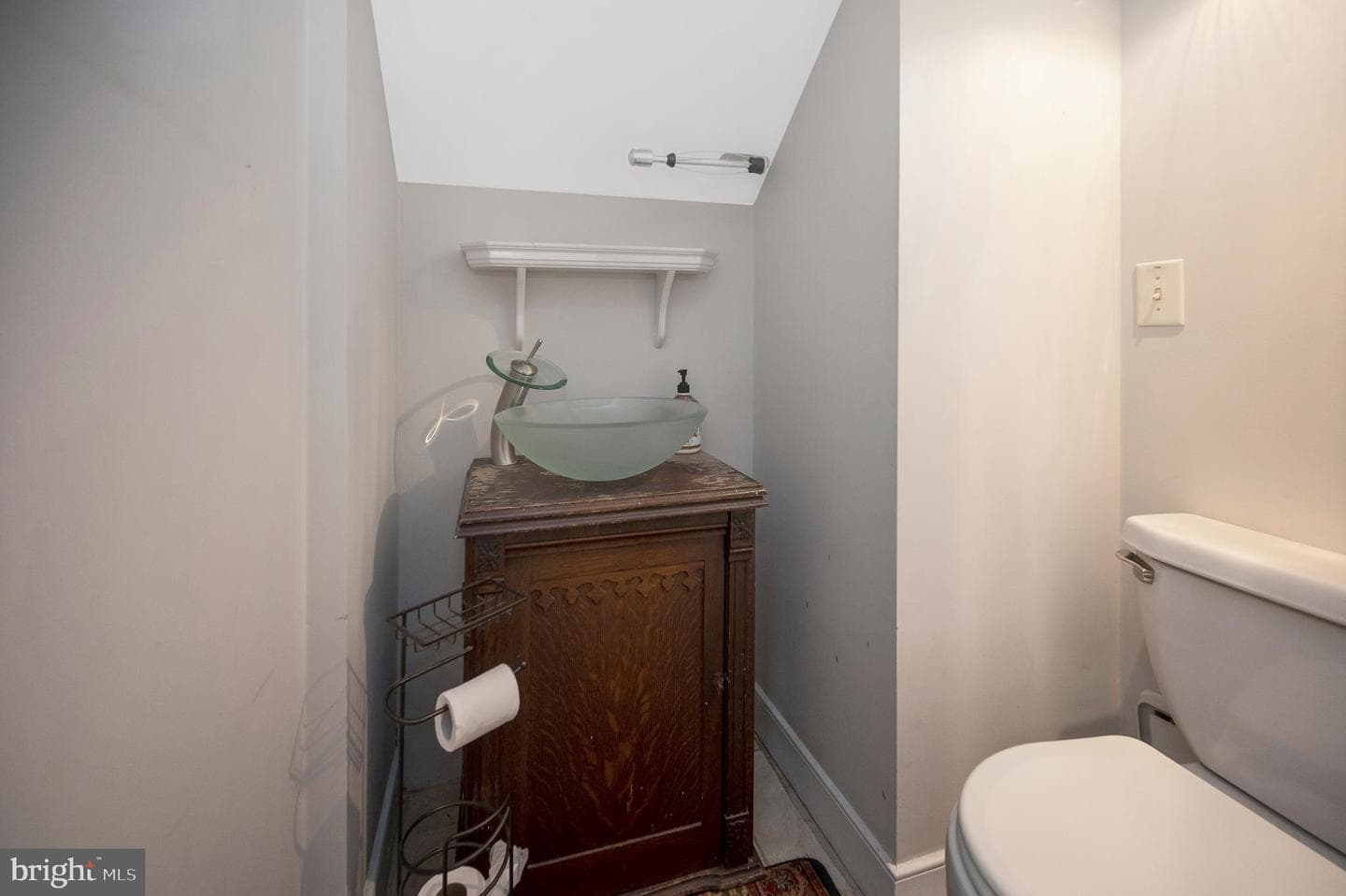 416 Whitecliff Drive photo 35
