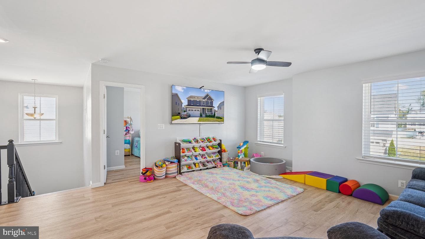 7704 Colburn Drive photo 16