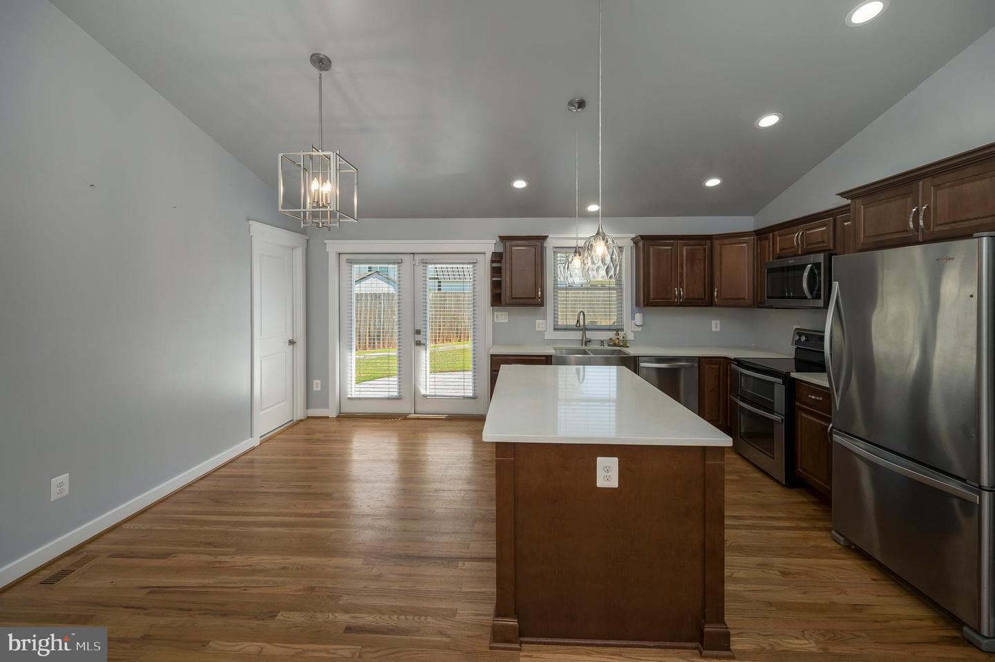 10906 Peach Tree Drive photo 12