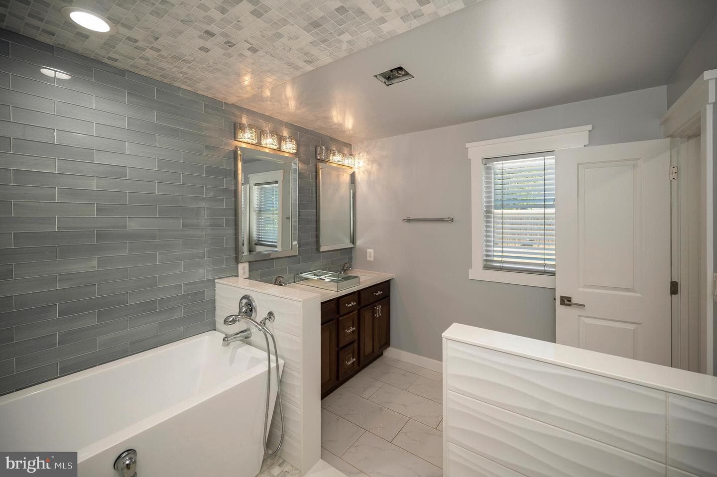 10906 Peach Tree Drive photo 36