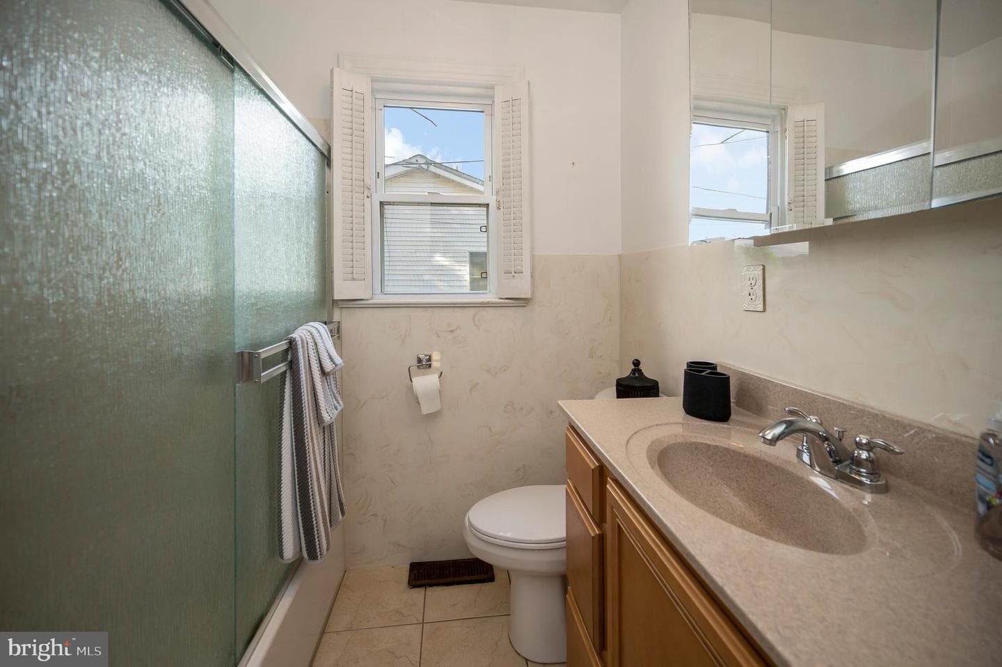 205 Hamilton Street photo 22