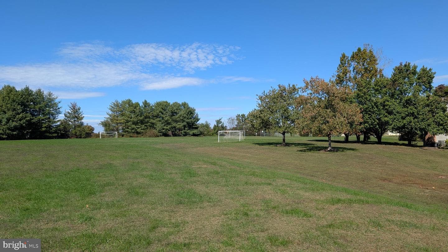 6100 Thayer Street photo 43