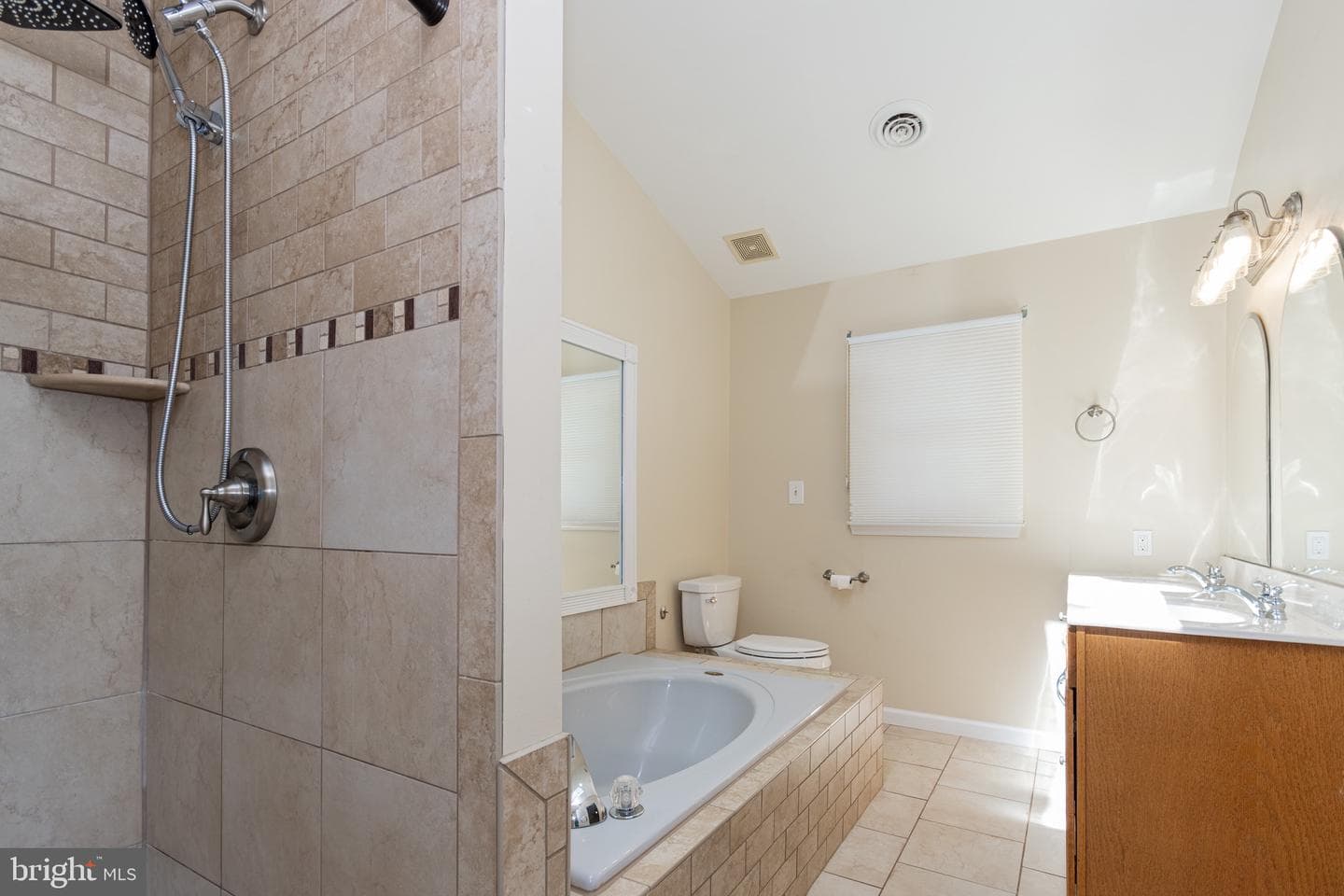 6407 Prospect Street photo 11