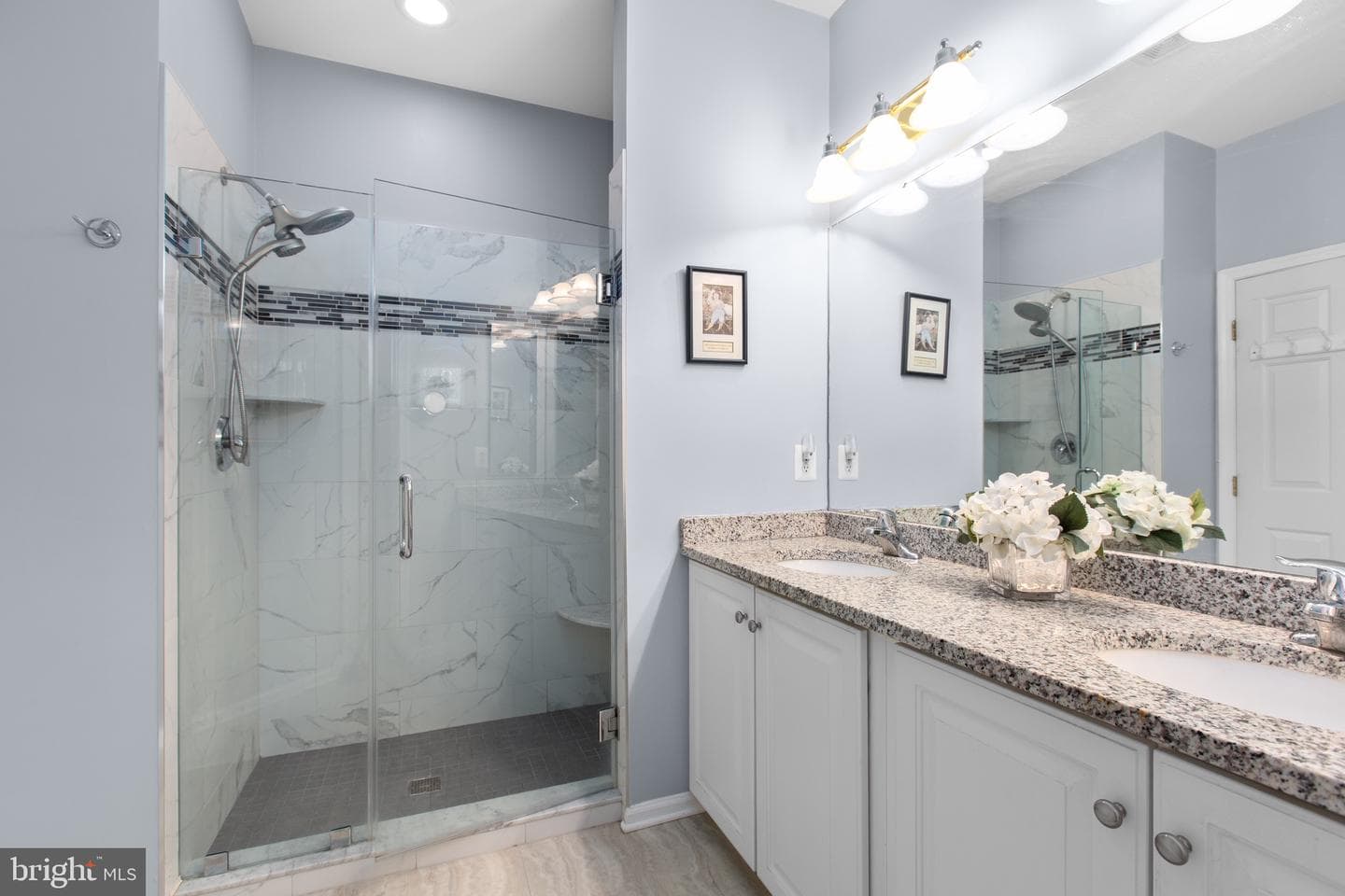 5623 E Kesslers Crossing photo 5