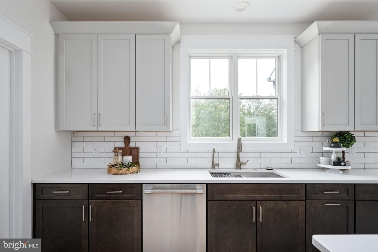 8537 Highclere Lane photo 11