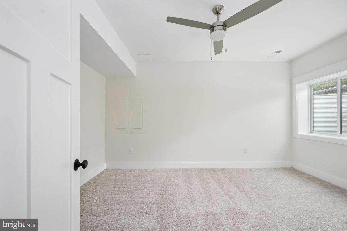8537 Highclere Lane photo 69