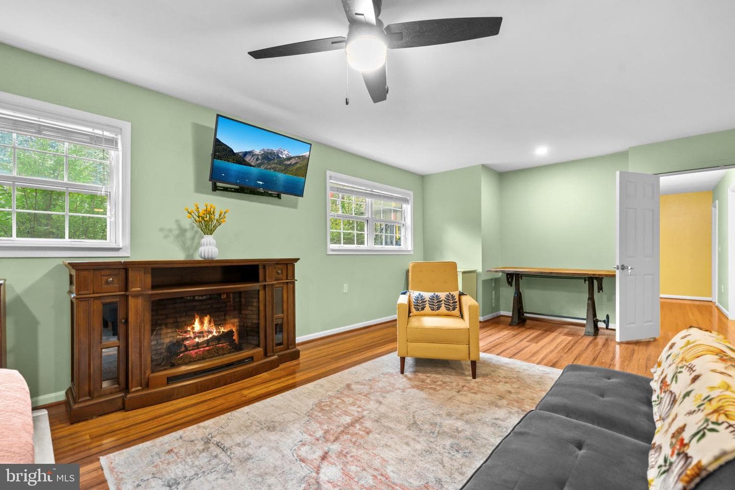 9811 Deer Park Drive photo 26
