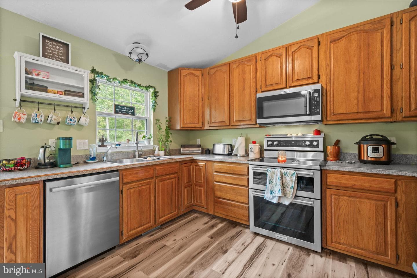 9811 Deer Park Drive photo 7