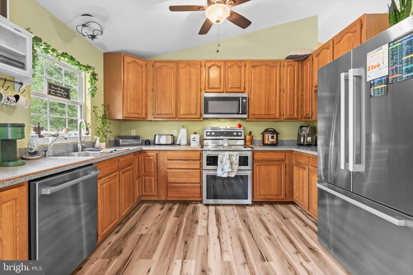 9811 Deer Park Drive photo 8