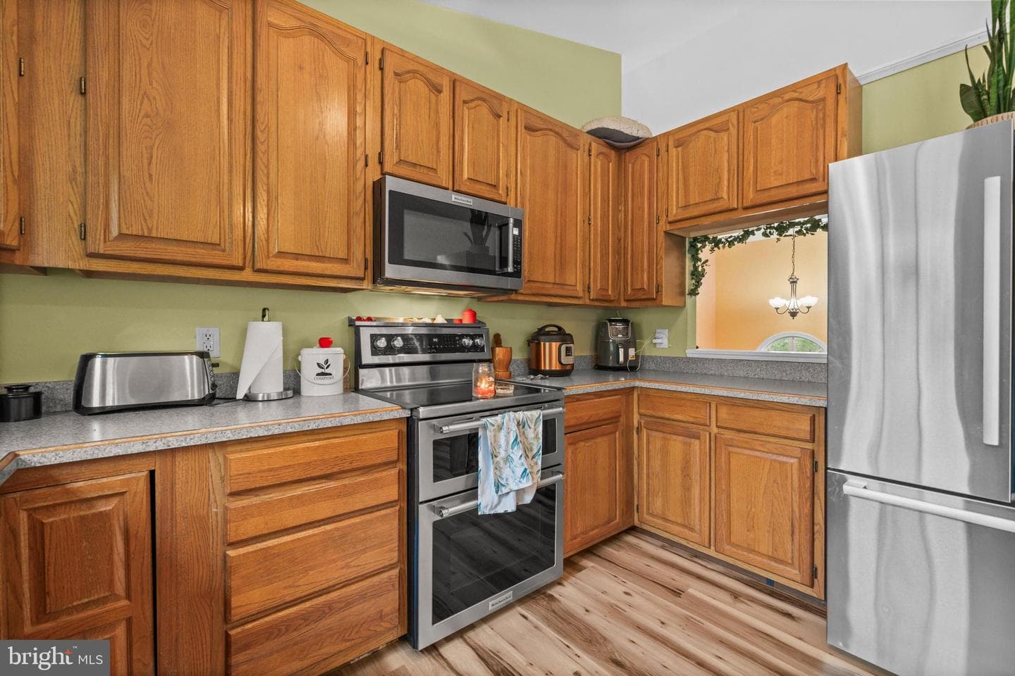 9811 Deer Park Drive photo 9