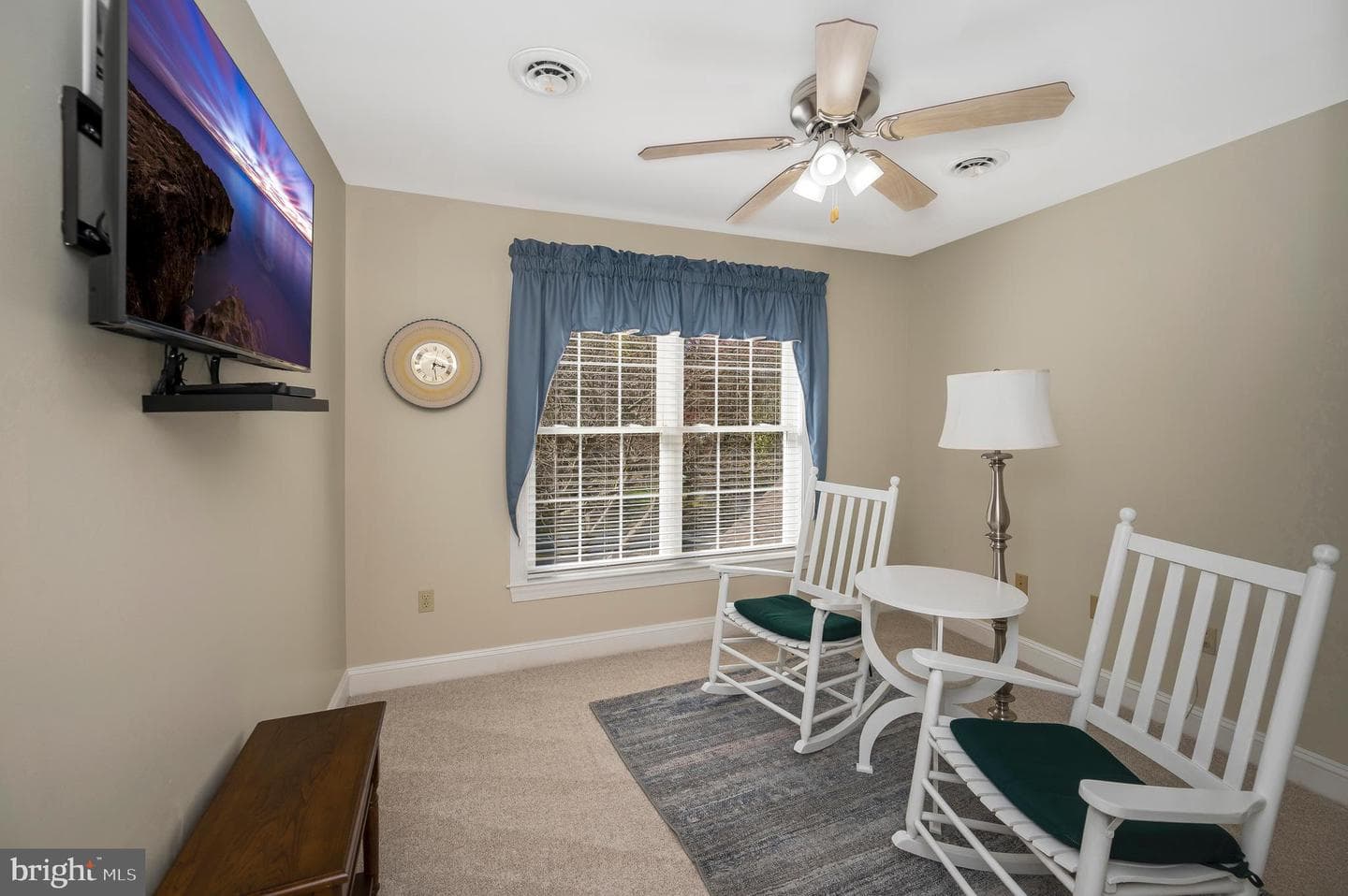 10219 Colechester Street photo 40